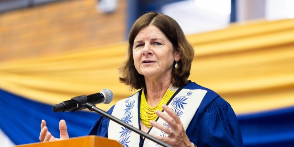 Prof. Lynn Morris DVC Research and Innovation thanks postgraduates for choosing Wits Prof. Lynn Morris DVC Research and Innovation thanks postgraduates for choosing Wits